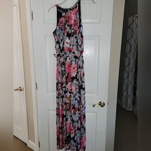 Jennifer Lopez Medium Maxi Floral Dress